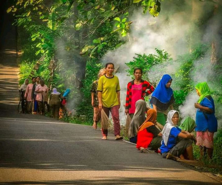 Kesadaran Sosial dan Empati Manusia: Memahami Peran Kesadaran dalam Meningkatkan Hubungan Interpersonal, Solidaritas Sosial, dan Perilaku Pro-Sosial serta Dampaknya terhadap Kehidupan Bermasyarakat dan Kesejahteraan Emosional